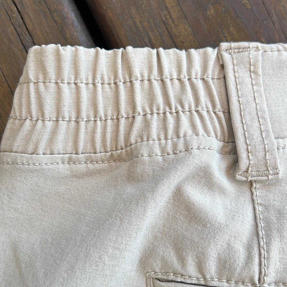Athleta Women’s Shorts - Picture 8 of 16